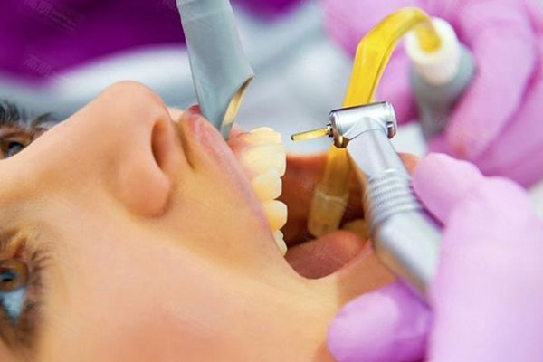 牙根尖炎疼痛难忍吃什么药缓解呢(牙根尖炎疼痛难忍吃什么药缓解呢)