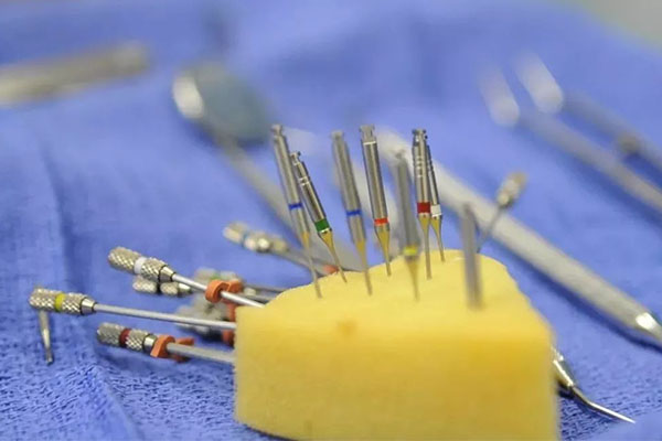 做根管后需要做牙冠吗(做根管后需要做牙冠吗多少钱)