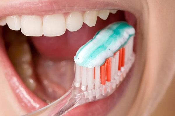 一般洗牙齿多久洗一次(一般洗牙齿多久洗一次最好)