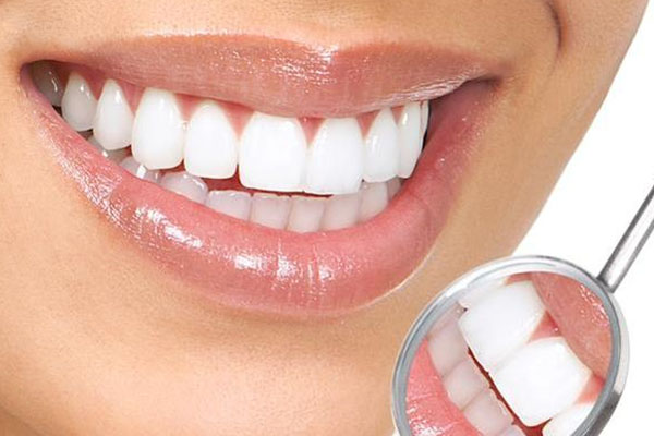 牙齿怎么美白效果好呢女生(牙齿怎么美白效果好呢女生)