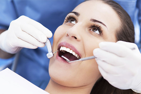 小孩牙根尖发炎怎么治疗最好呢(小孩牙根尖发炎怎么治疗最好呢