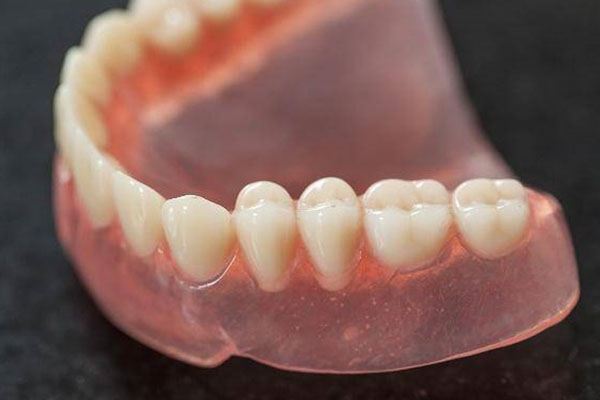 东莞义齿厂招聘：中老年口腔缺牙患