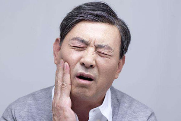 孕妇牙有窟窿疼怎么办？中老年口腔