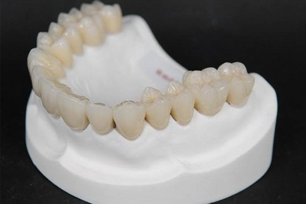 装义齿可以进医保吗？中老年口腔为您解答