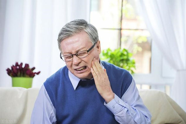 儿童牙疼别慌！中老年口腔揭秘三代同堂家庭的护牙秘诀