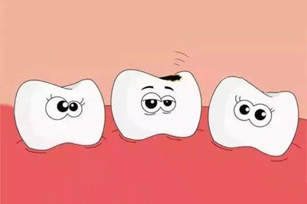牙齿被蛀牙后会怎么样？中老年口腔有妙招！