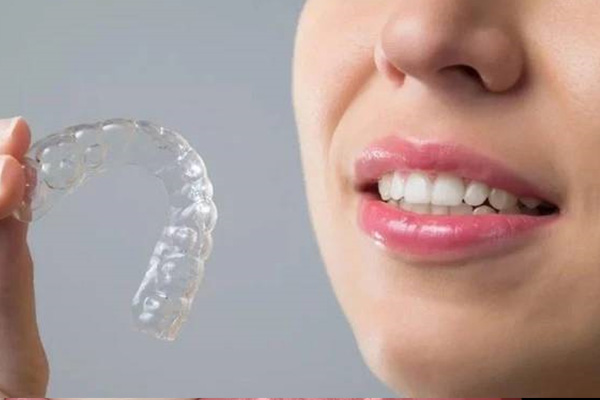 龅牙妹丑照(龅牙妹长什么样)