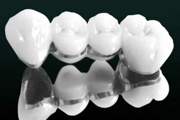 中老年口腔：揭秘不损坏好牙的镶牙方法，高效又安全！