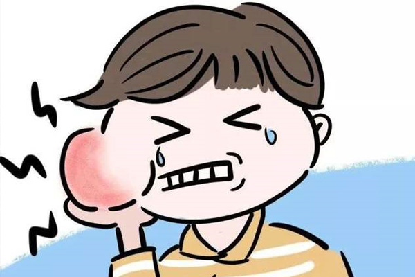 智齿没长歪却长不出来？中老年口腔批量修复方案助你重获完整