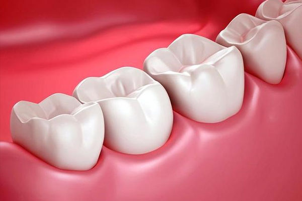 洗牙医院好还是诊所好？中老年口腔为您解答舒适高效的选择