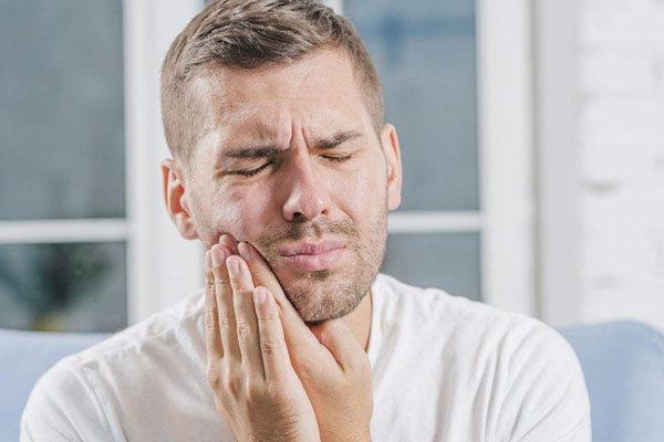 小孩频繁张嘴下巴疼？中老年口腔专