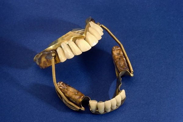 家鸿义齿技术开发有限公司好吗？3大优势让中老年人缺牙修复效