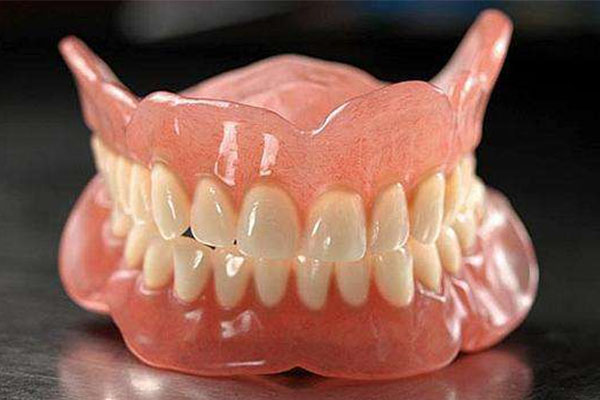 适合中老年人的精密附着体义齿修复，你了解它的适应症和禁忌